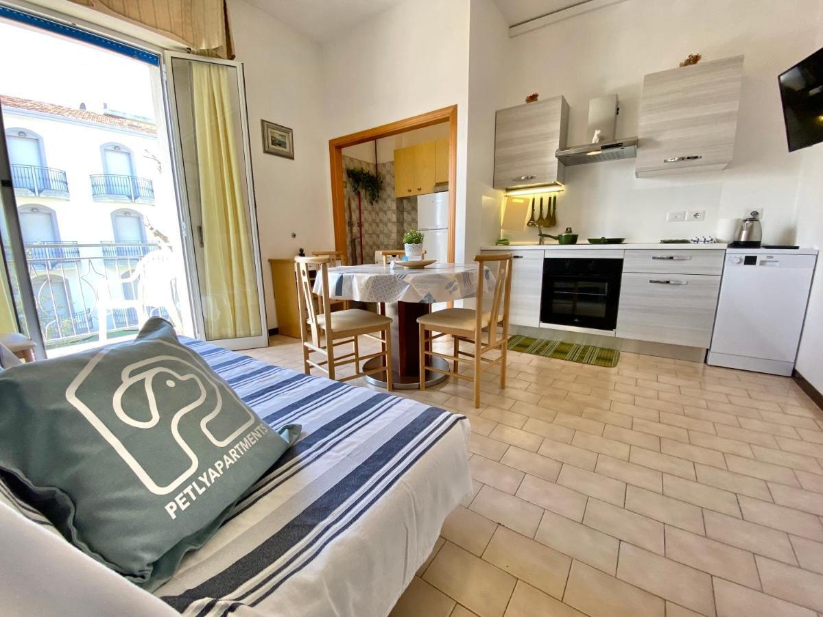 Petlyapartments بيلاريا-إيجيا مارينا المظهر الخارجي الصورة